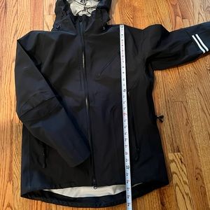 PRE-OWNED BLACK CANADA GOOSE MENS RAINCOAT 5331W R SIZE MEDIUM